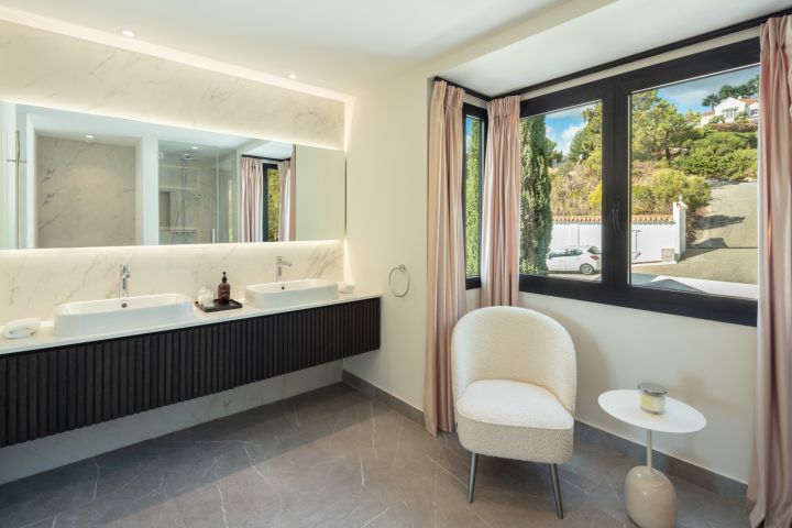 El Mirador 1 - Stylish Luxury Home with Stunning Sea Views in El Madroñal