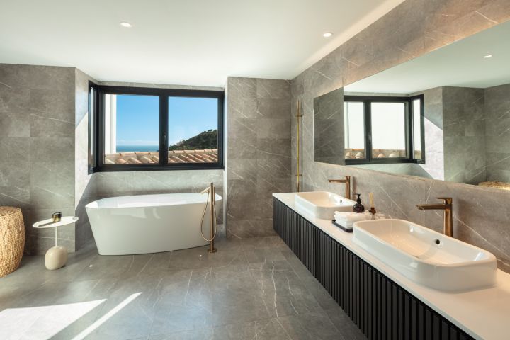 El Mirador 1 - Stylish Luxury Home with Stunning Sea Views in El Madroñal