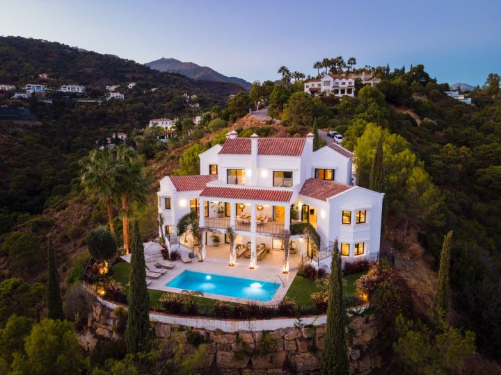 El Mirador 1 - Stylish Luxury Home with Stunning Sea Views in El Madroñal