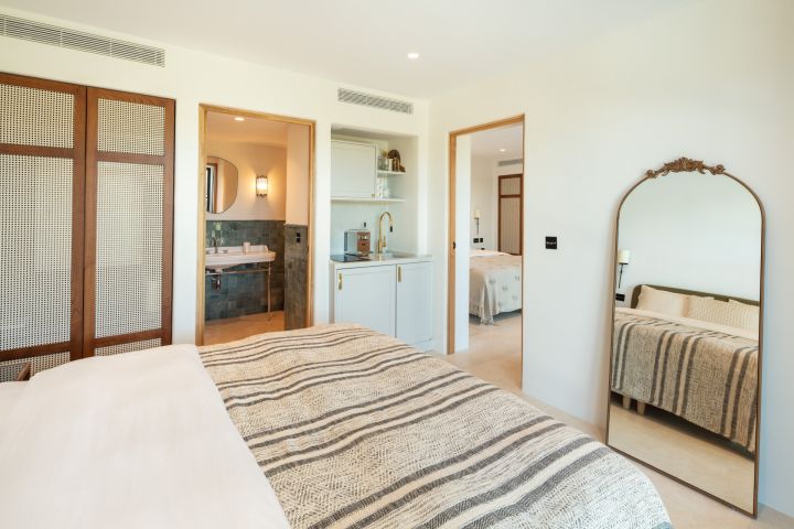 Villa Vittoria - Contemporary Elegant Villa with Stunning Sea Views