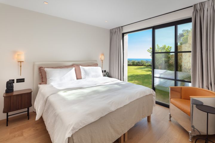 Villa Vittoria - Contemporary Elegant Villa with Stunning Sea Views