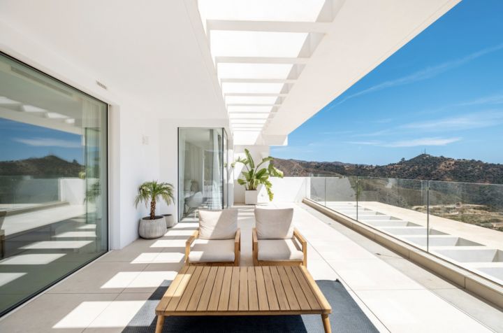 Penthouse in Palo Alto - Modern Exclusive Penthouse with Andalusian Charm in Palo Alto