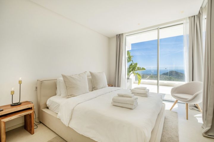 Penthouse in Palo Alto - Modern Exclusive Penthouse with Andalusian Charm in Palo Alto