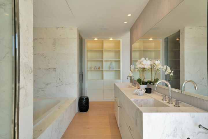 Villa Capanes - Upscale Property with Stunning Panoramic Views