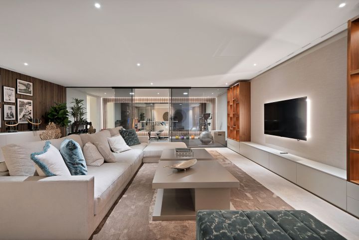 Villa Capanes - Upscale Property with Stunning Panoramic Views