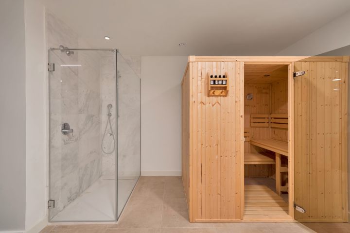 Villa Capanes - Upscale Property with Stunning Panoramic Views