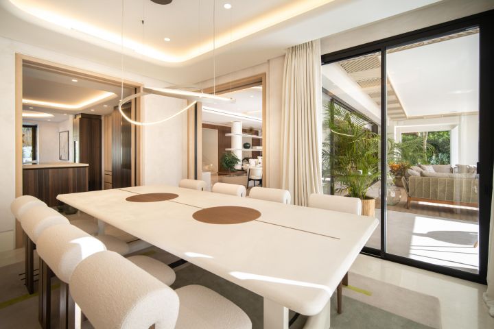 Altos Reales 2 - Contemporary Villa Frontline Golf