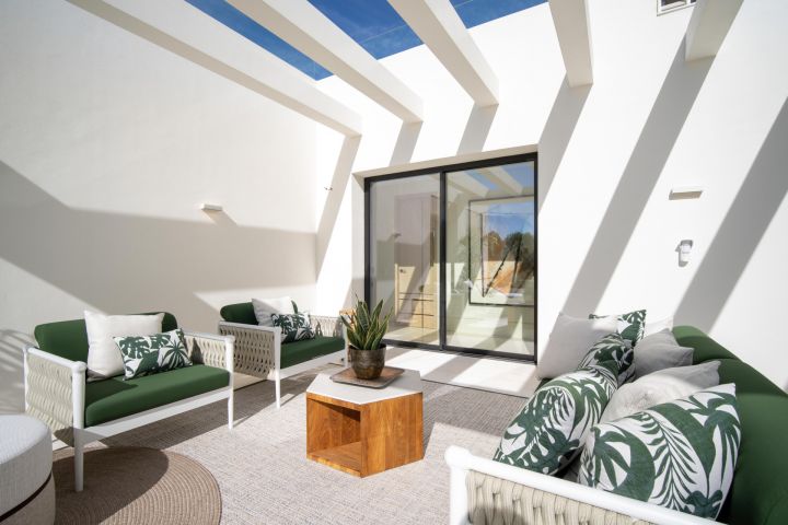 Altos Reales 2 - Contemporary Villa Frontline Golf