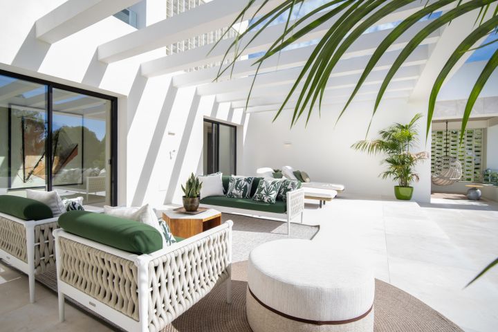 Altos Reales 2 - Contemporary Villa Frontline Golf