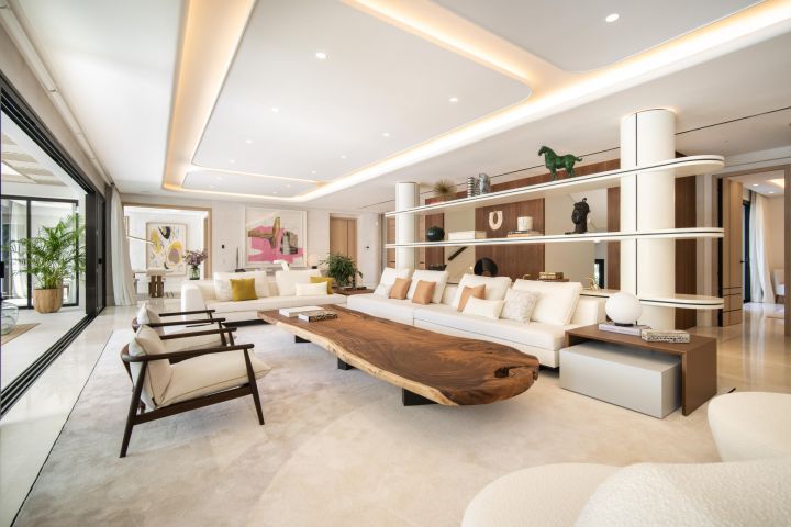 Altos Reales 2 - Contemporary Villa Frontline Golf