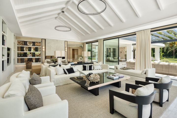 Villa Solstice - Impressive Frontline Golf Villa in Las Brisas