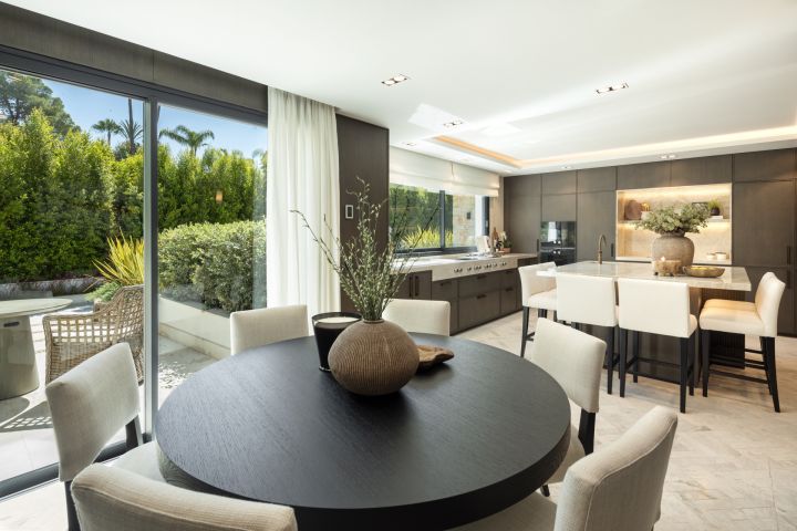 Villa Solstice - Impressive Frontline Golf Villa in Las Brisas