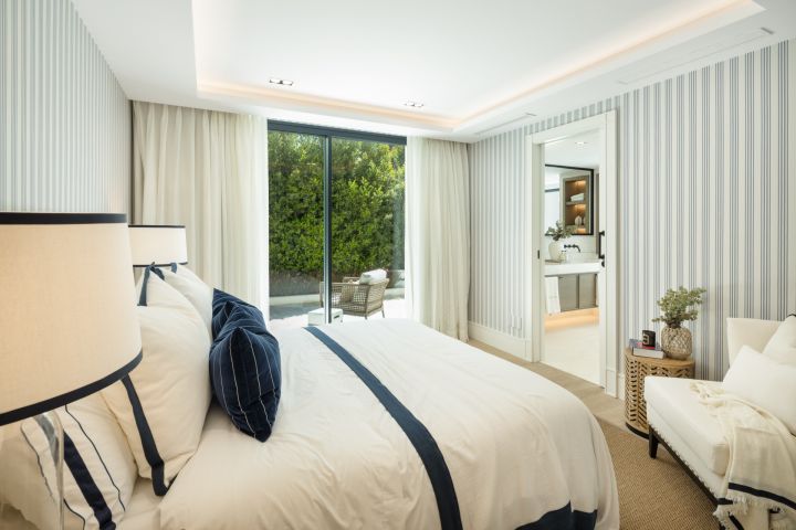 Villa Solstice - Impressive Frontline Golf Villa in Las Brisas