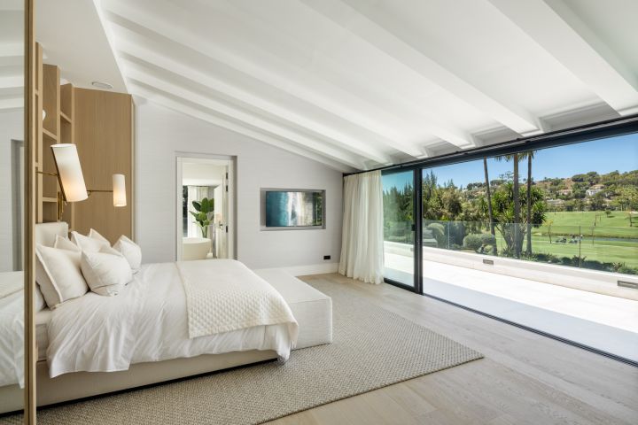 Villa Solstice - Impressive Frontline Golf Villa in Las Brisas