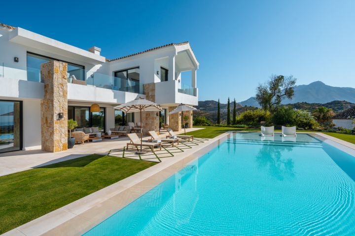Villa Amara - Charming High-End Home in a Gated Community