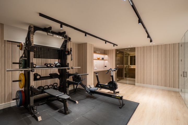 Villa Amara - Charming High-End Home in a Gated Community