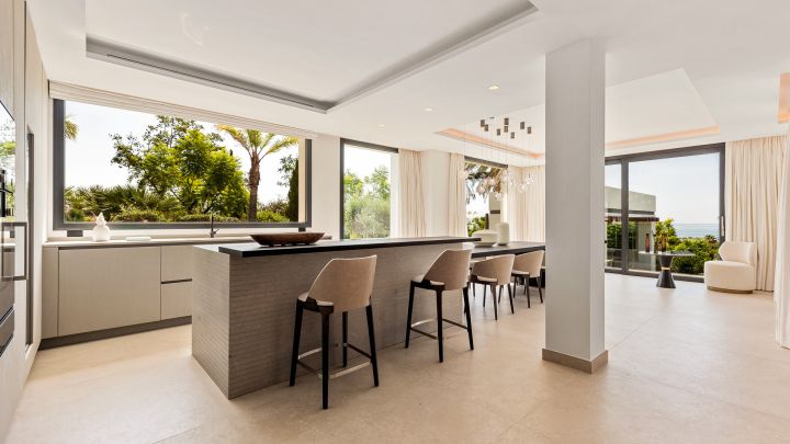 Villa med 4 sovrum och 4 badrum - Propriété contemporaine moderne dans une communauté fermée