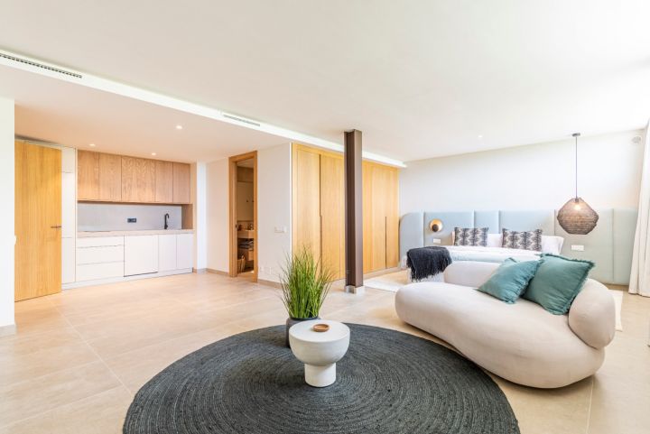 Villa in La Alqueria - Luxury Home in Benahavis