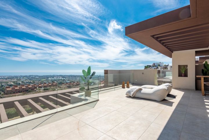 Villa in La Alqueria - Luxury Home in Benahavis