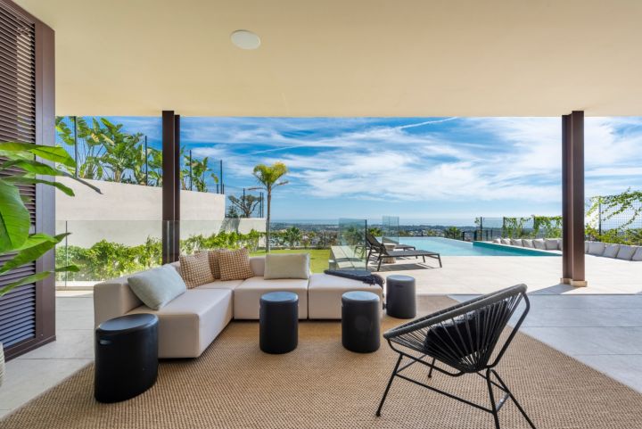 Villa in La Alqueria - Luxury Home in Benahavis