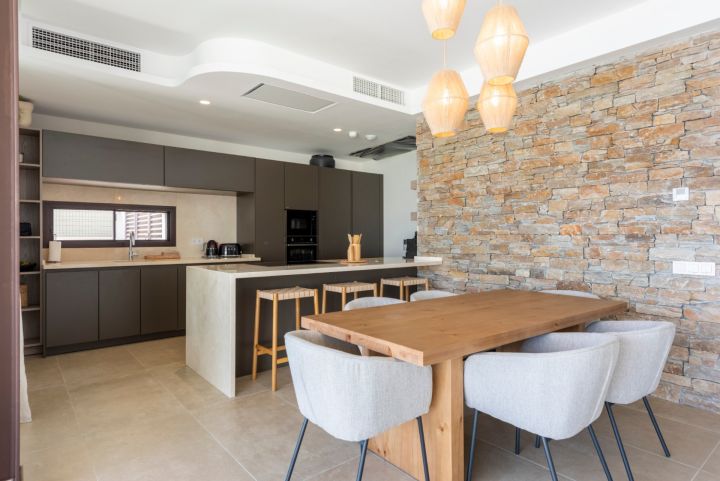 Villa in La Alqueria - Luxury Home in Benahavis