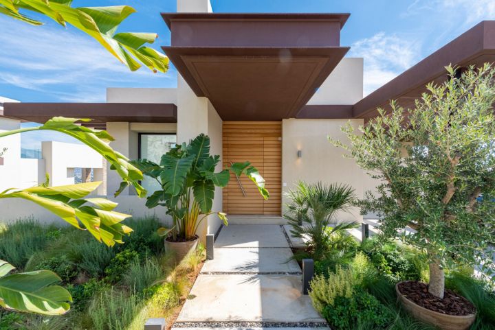 Villa in La Alqueria - Luxury Home in Benahavis