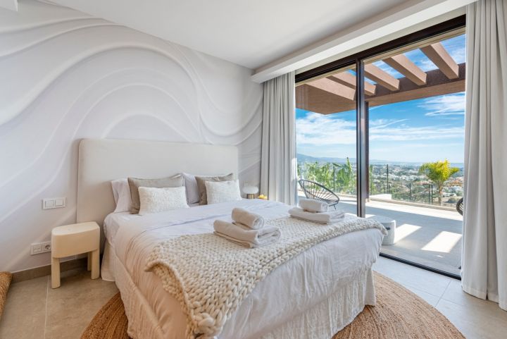 Villa in La Alqueria - Luxury Home in Benahavis