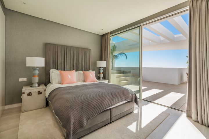 Jasmine Heights - Stylish Premium Property Frontline Golf