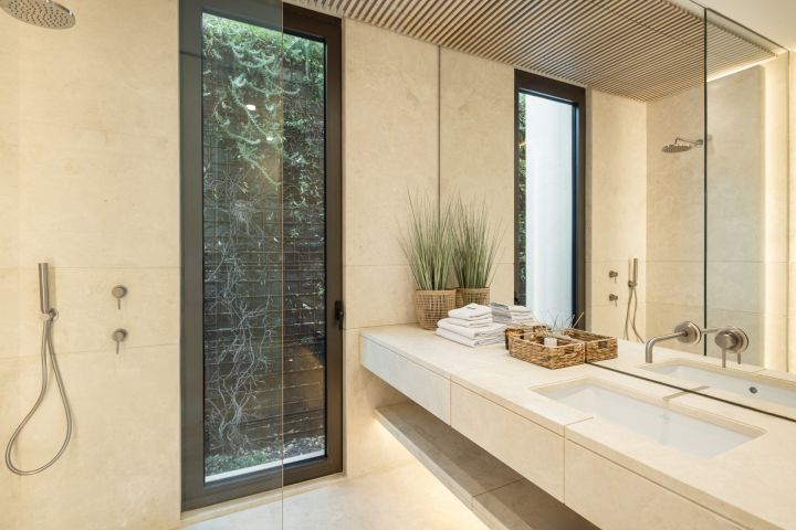 The Hills 5 - Contemporary Modern Home with Stunning Sea Views in La Quinta