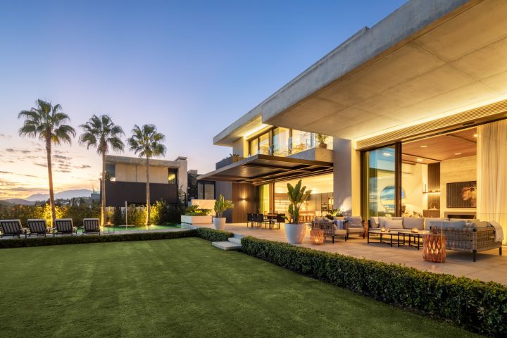 The Hills 5 - Contemporary Modern Home with Stunning Sea Views in La Quinta