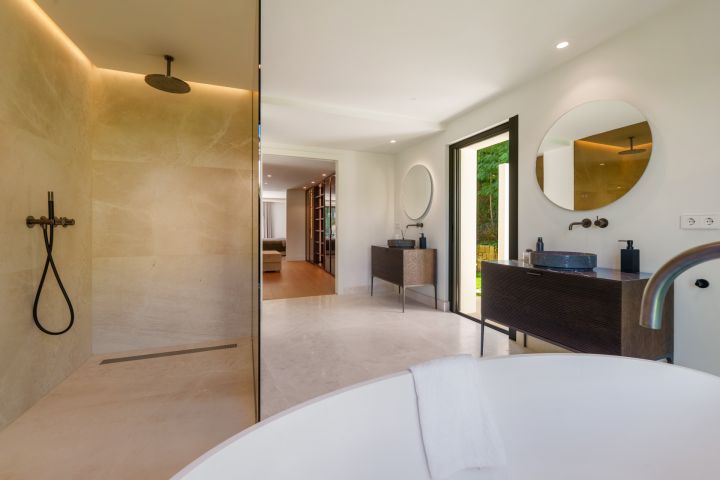 Brisas 12 - High-End Villa with Incredible Interiors