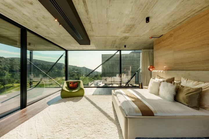 New York Architectural Award Winning Unique Frontline Golf Villa - New York Architectural Award Winning Unique Frontline Golf Villa