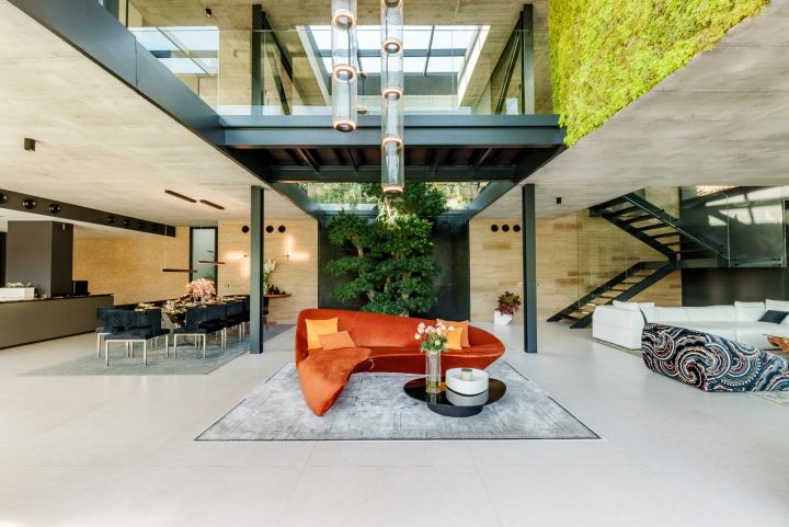 New York Architectural Award Winning Unique Frontline Golf Villa - New York Architectural Award Winning Unique Frontline Golf Villa