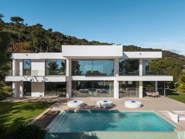 Villa Ciervo - Elegante propiedad contemporánea en primera línea de golf