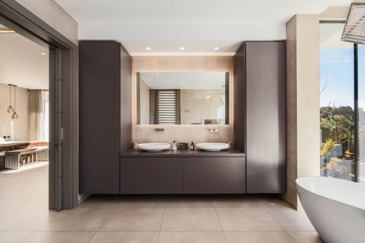 Villa Ciervo - Elegante propiedad contemporánea en primera línea de golf