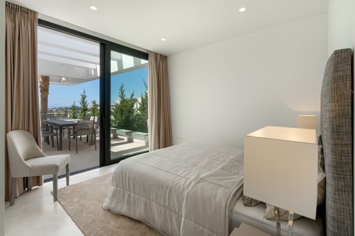 La Alqueria 16 - Contemporary Exclusive Villa offering Golf Views in La Alqueria