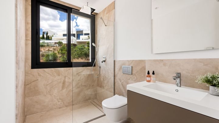 La Alqueria 16 - Contemporary Exclusive Villa offering Golf Views in La Alqueria