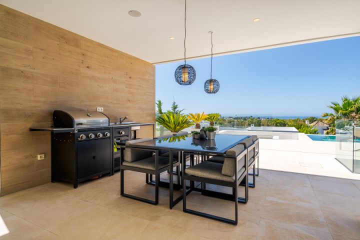 La Alqueria 16 - Contemporary Exclusive Villa offering Golf Views in La Alqueria