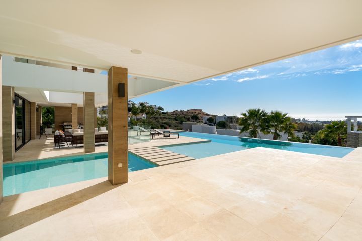 La Alqueria 16 - Contemporary Exclusive Villa offering Golf Views in La Alqueria