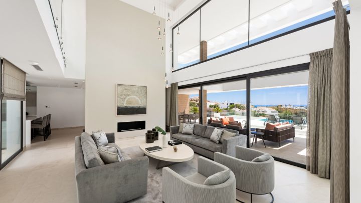 La Alqueria 16 - Contemporary Exclusive Villa offering Golf Views in La Alqueria