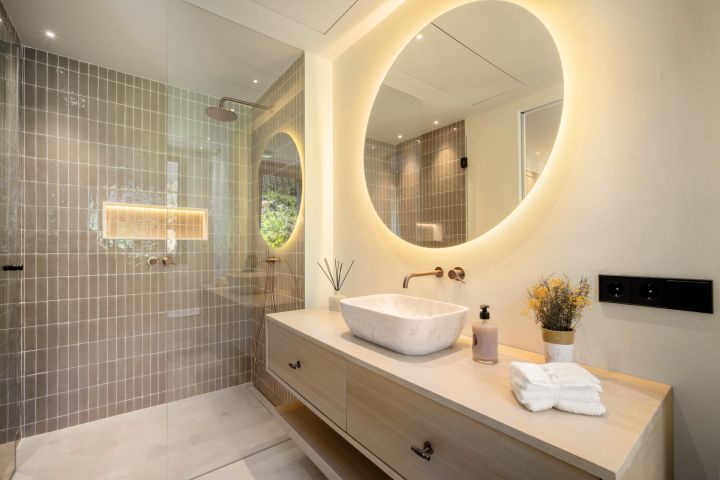 Casa Olivo - Spacious Refined Home offering Golf Views