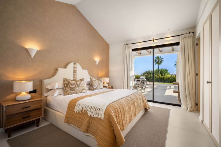 Casa Olivo - Spacious Refined Home offering Golf Views