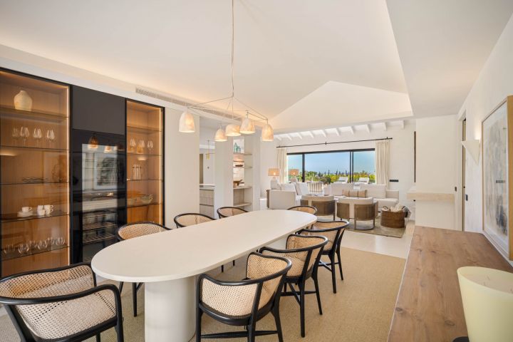 Casa Olivo - Spacious Refined Home offering Golf Views