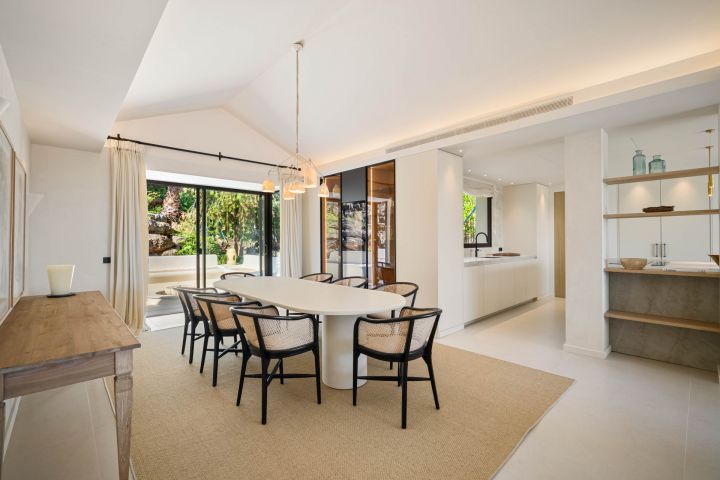 Casa Olivo - Spacious Refined Home offering Golf Views