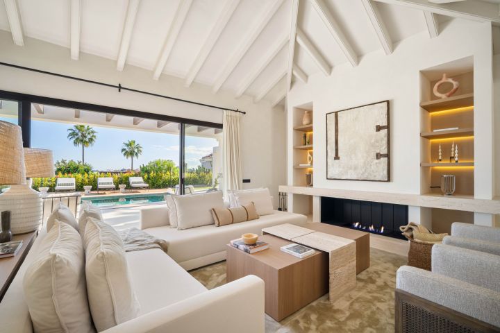 Casa Olivo - Spacious Refined Home offering Golf Views