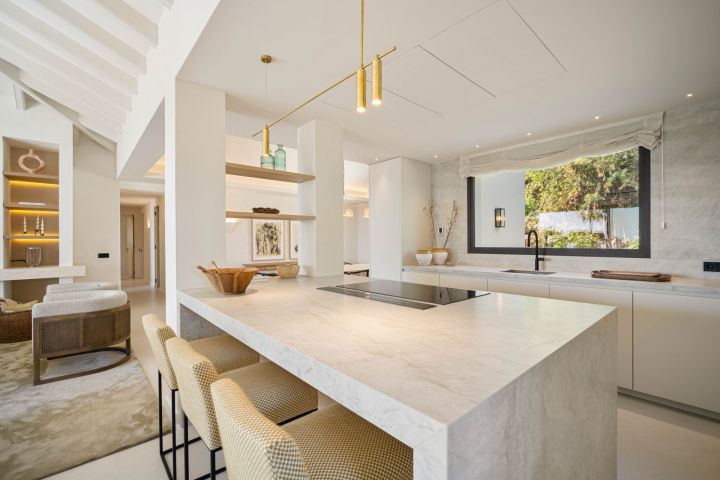 Casa Olivo - Spacious Refined Home offering Golf Views