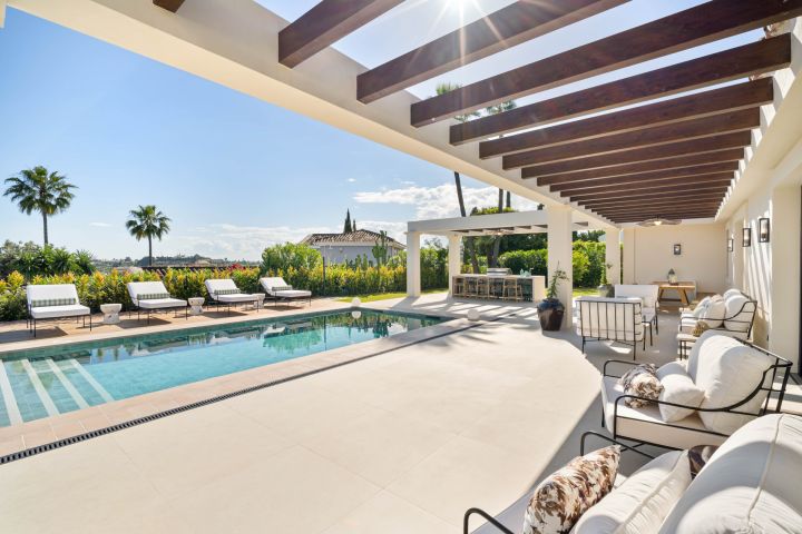 Casa Olivo - Spacious Refined Home offering Golf Views