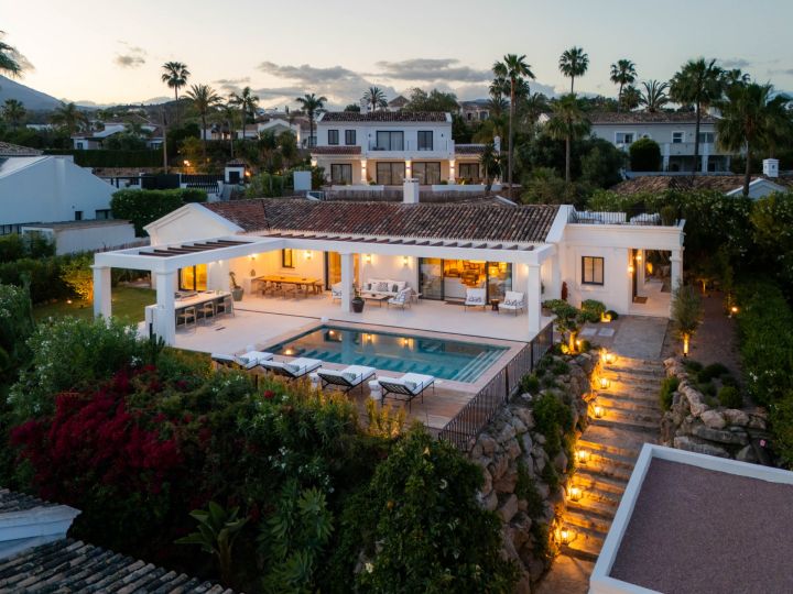 Casa Olivo - Spacious Refined Home offering Golf Views