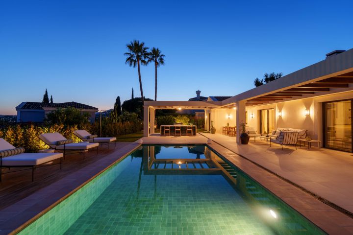 Casa Olivo - Spacious Refined Home offering Golf Views