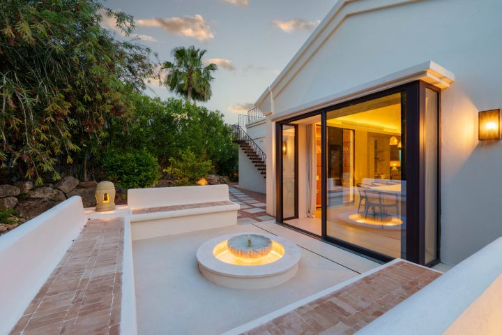 Casa Olivo - Spacious Refined Home offering Golf Views